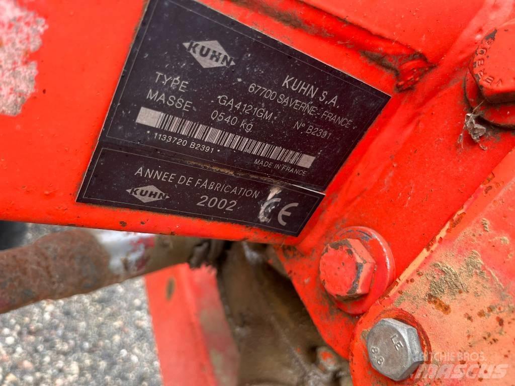 Kuhn GA 4121 G M Okretači i sakupljači sena