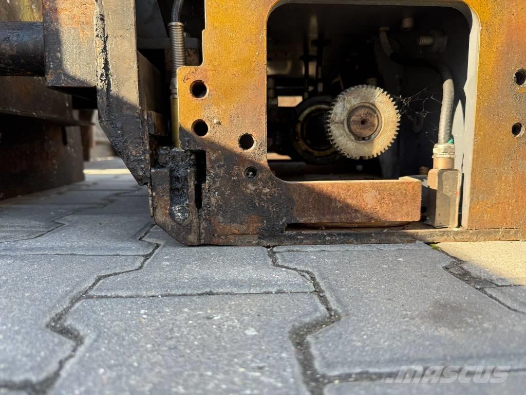 Vögele -3 Asfaltni finišeri