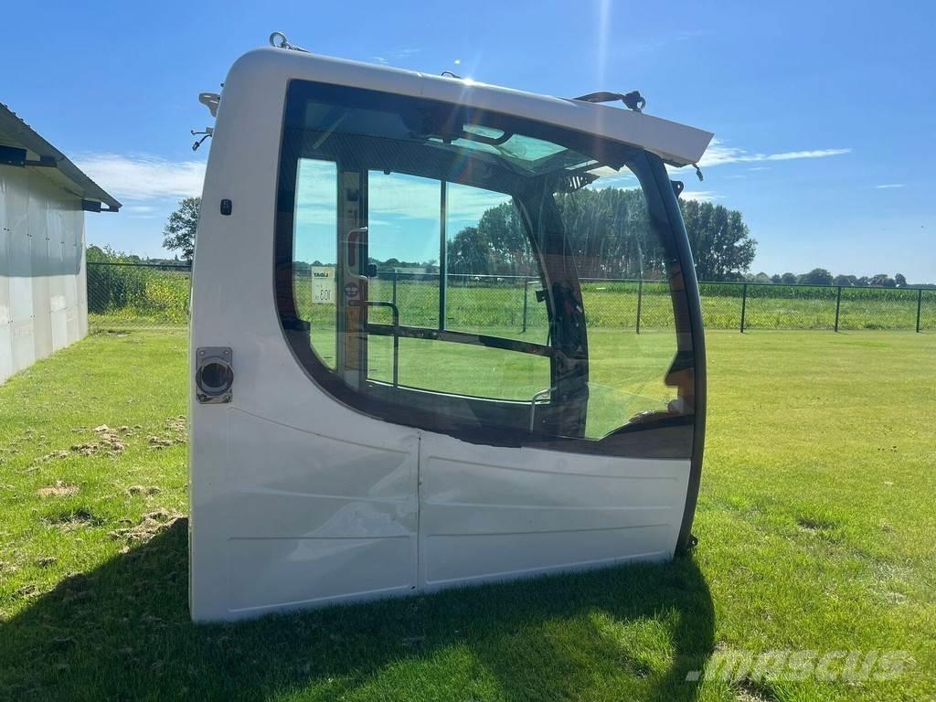 Liebherr 11407040 Kabine i unutrašnjost