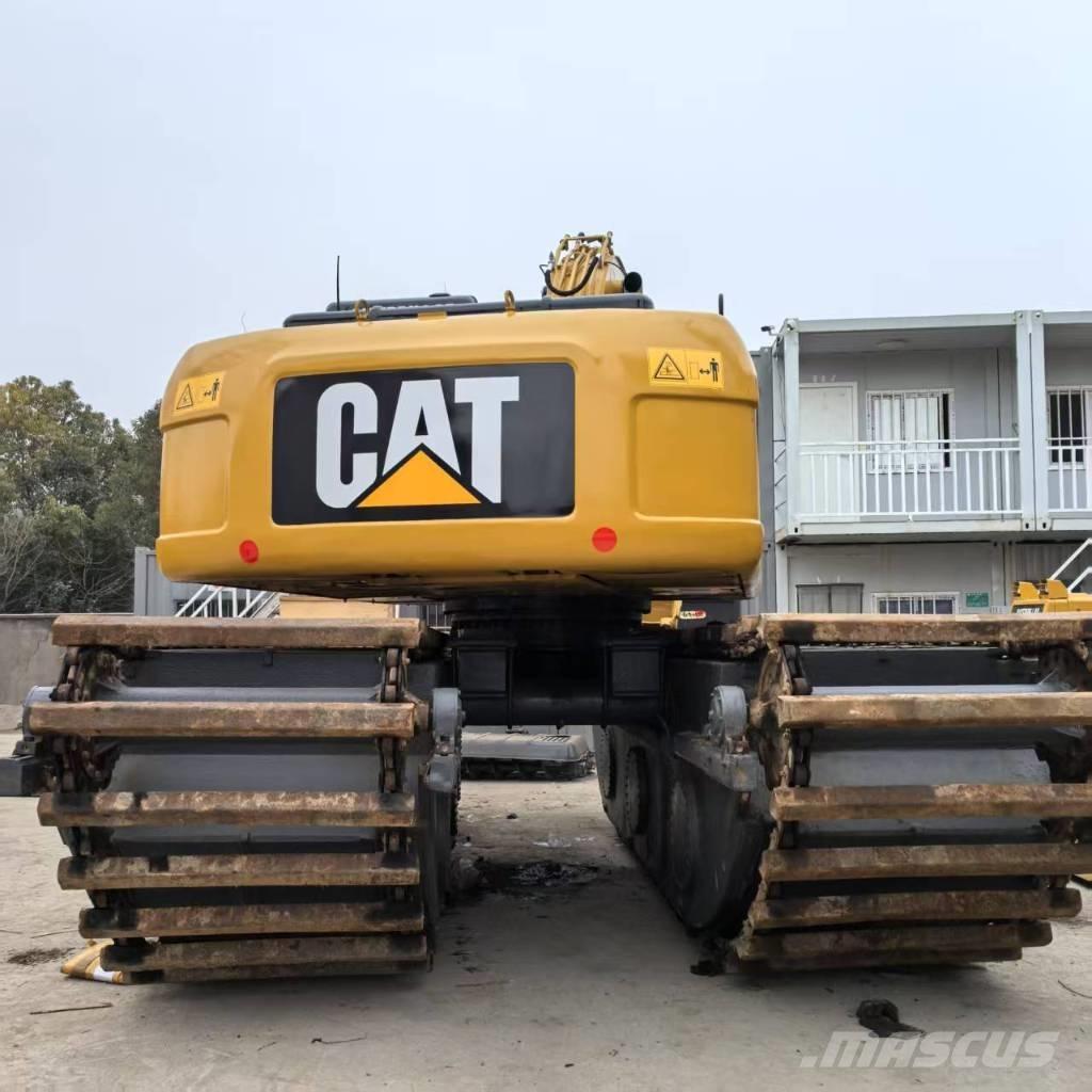 CAT 320 D Polovni amfibijski bageri