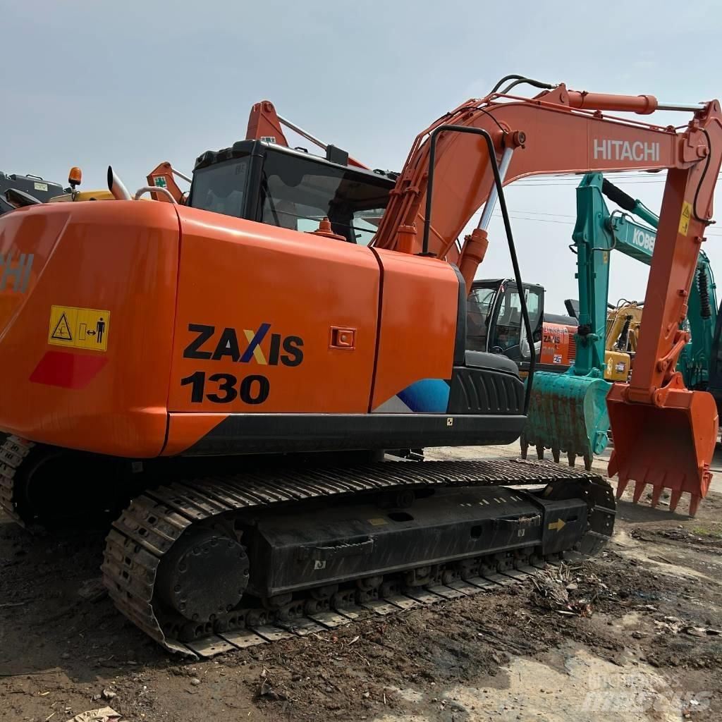 Hitachi 130 Bageri guseničari