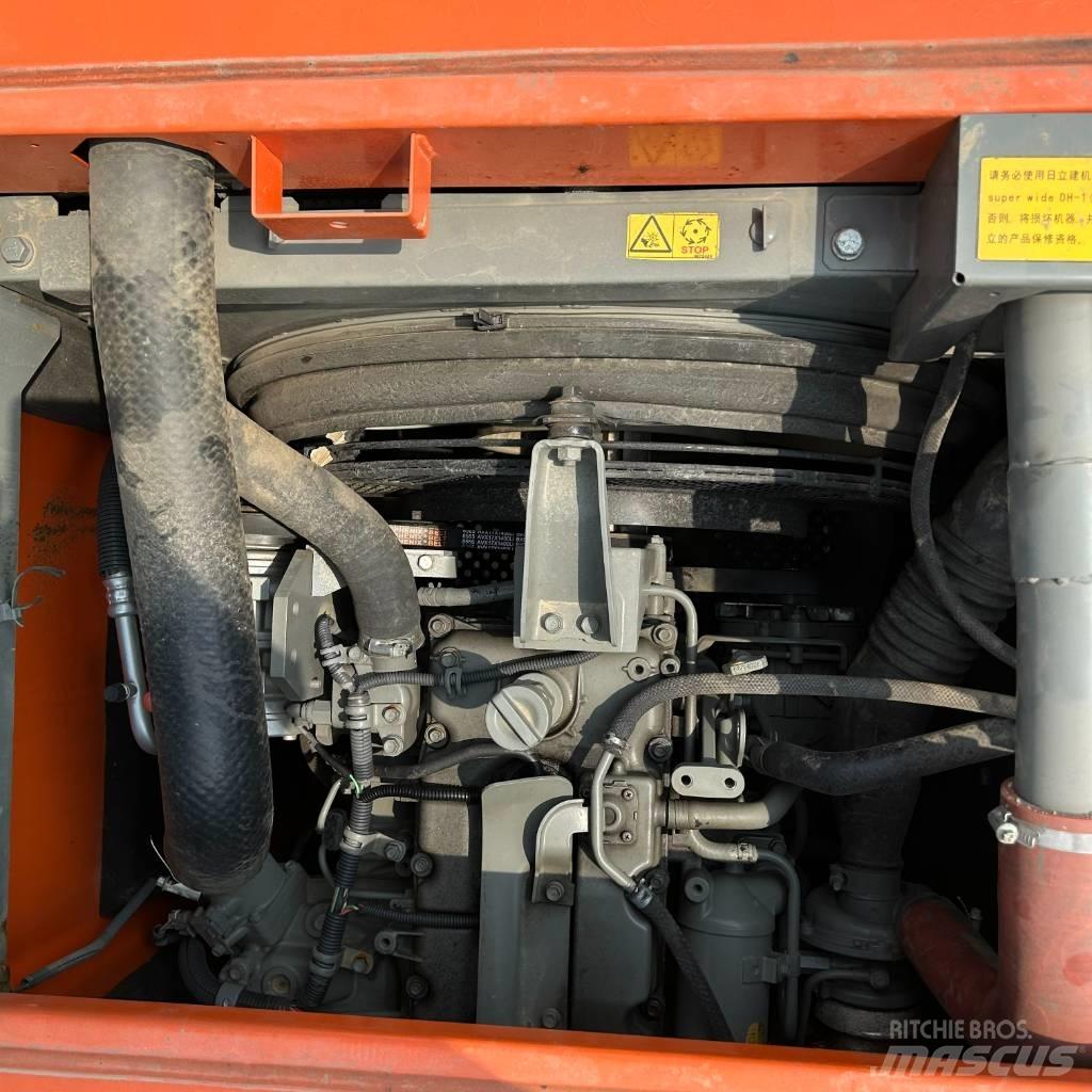 Hitachi 130 Bageri guseničari