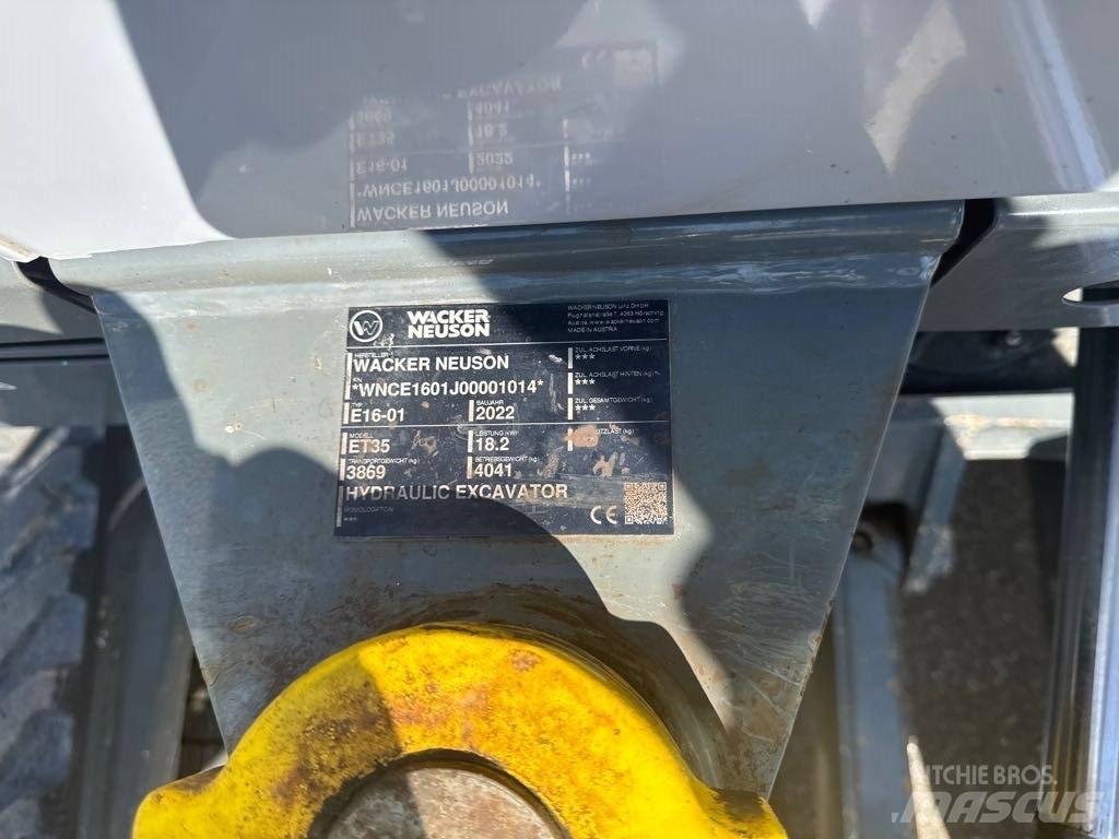 Wacker Neuson ET35 Bageri guseničari