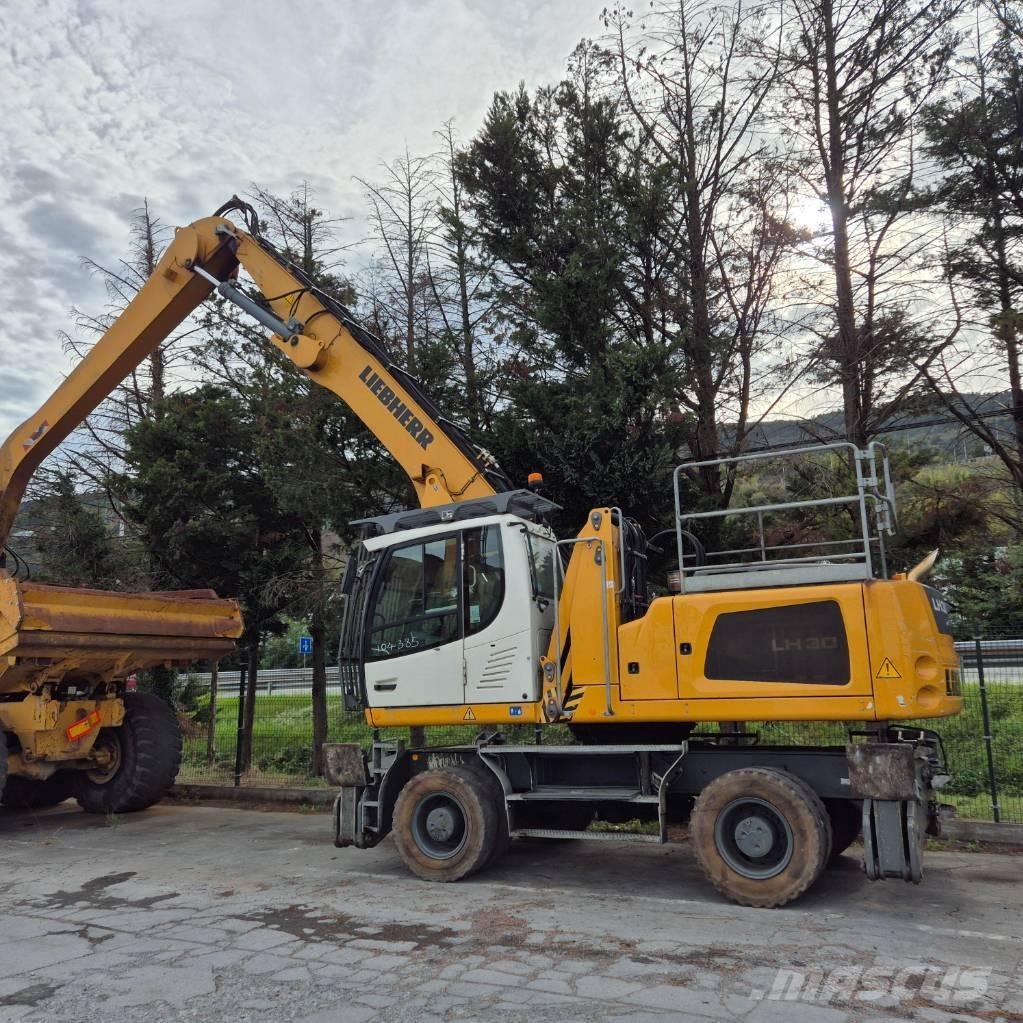Liebherr LH 30 M Bageri za prenos primarnih/sekundarnih sirovina