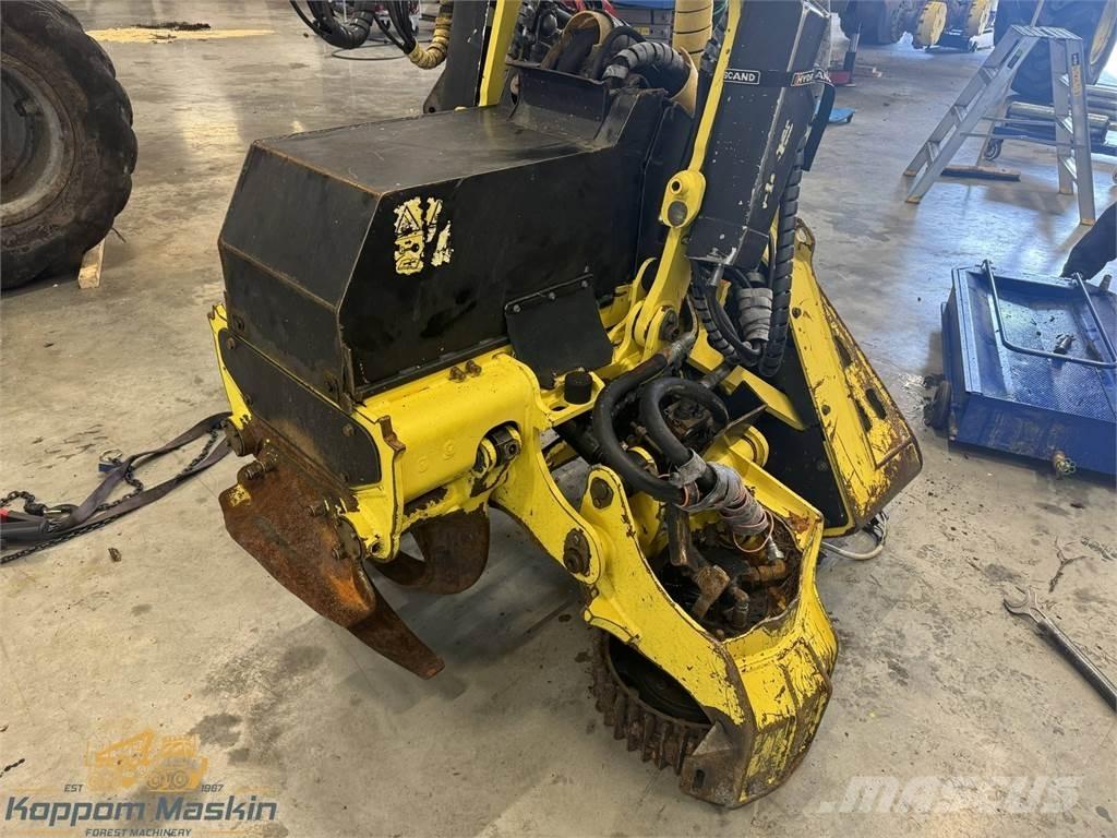 John Deere 415 Glave za kombajne