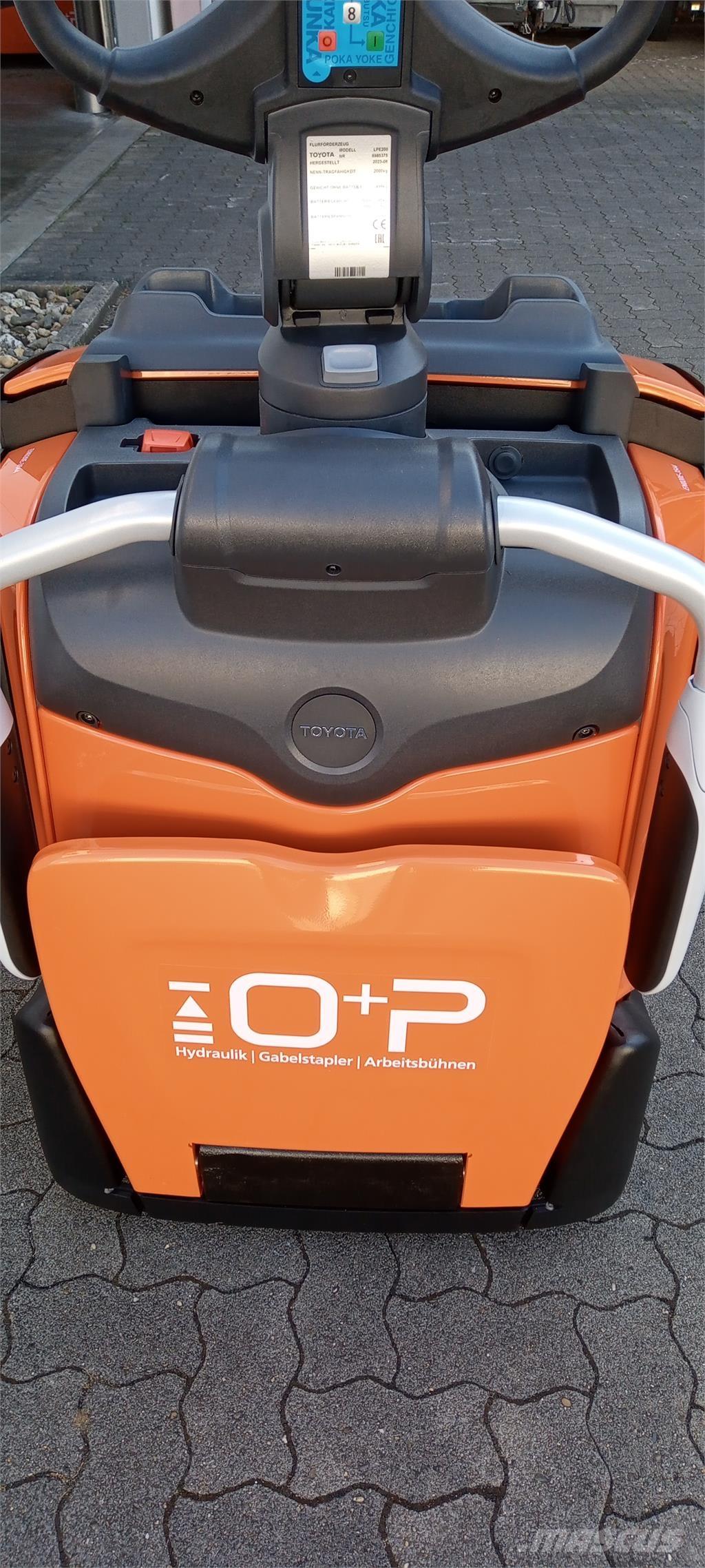 Toyota LPE200 Ručni električni viljuškar