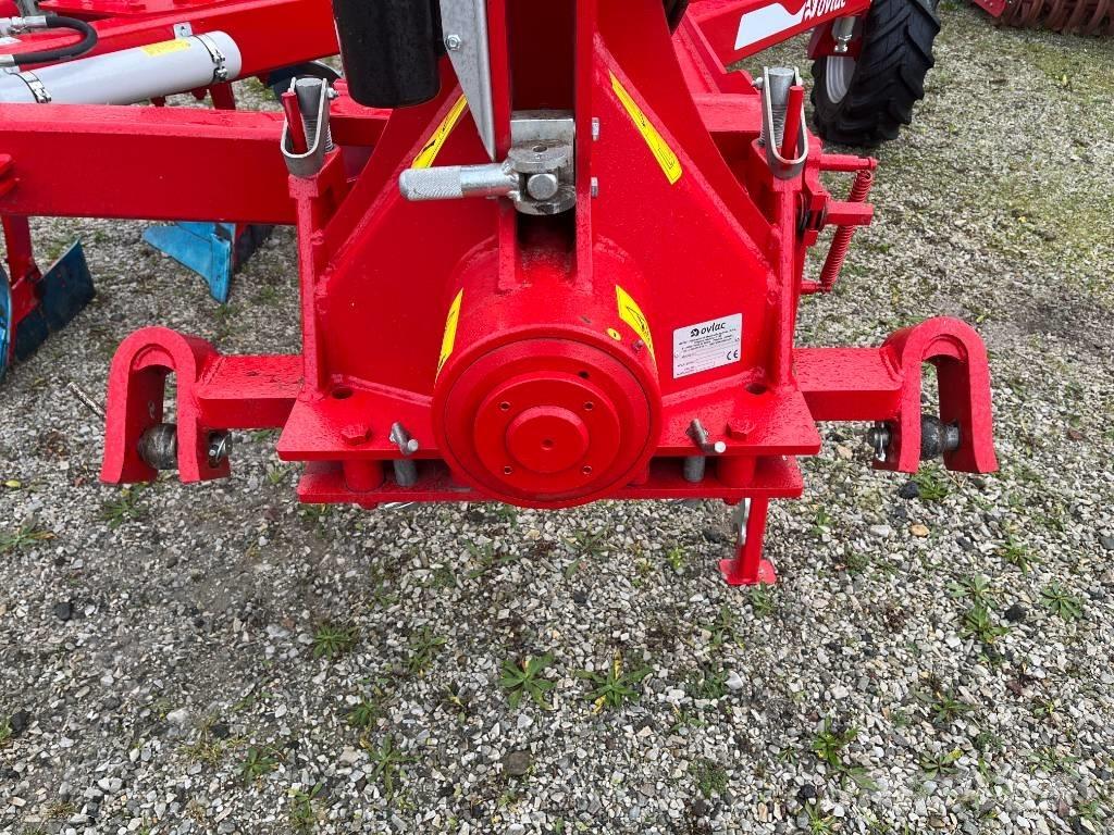 Ovlac Mini NH 7+2 Plugovi obrtači