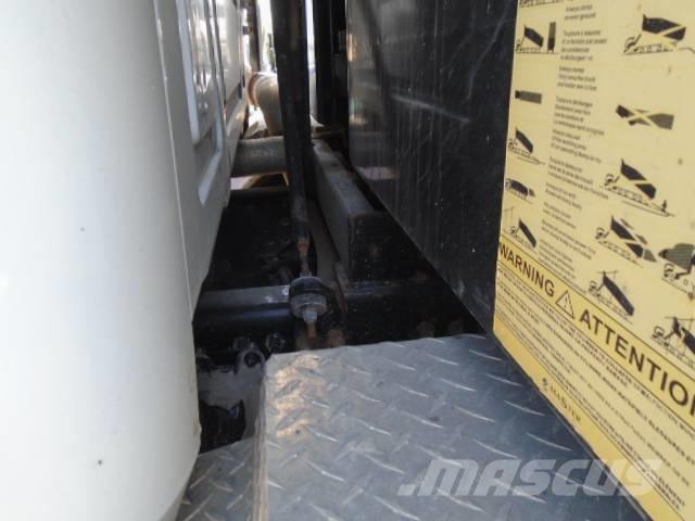 Mack GRANITE GR64B Kiperi kamioni