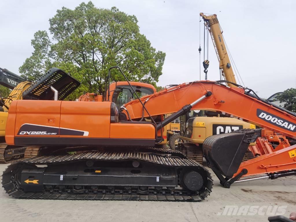 Doosan DX225LC-9C Bageri guseničari