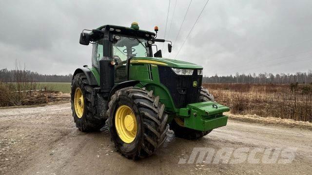 John Deere 7250R Traktori