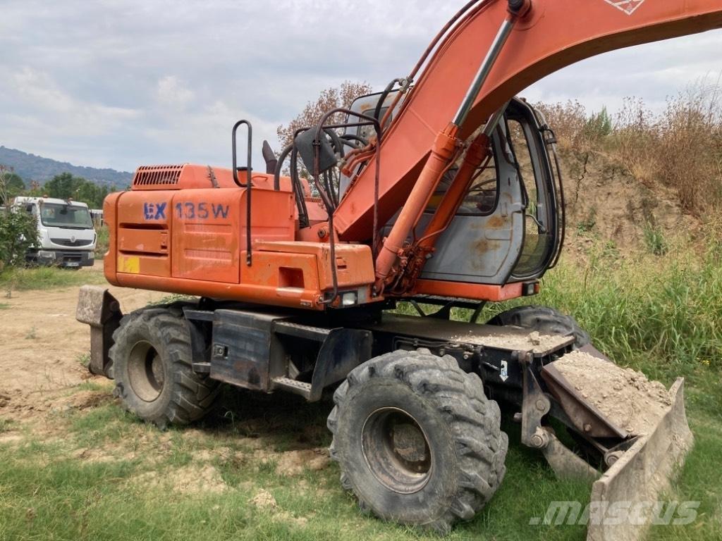 Hitachi EX 135 W Bageri točkaši