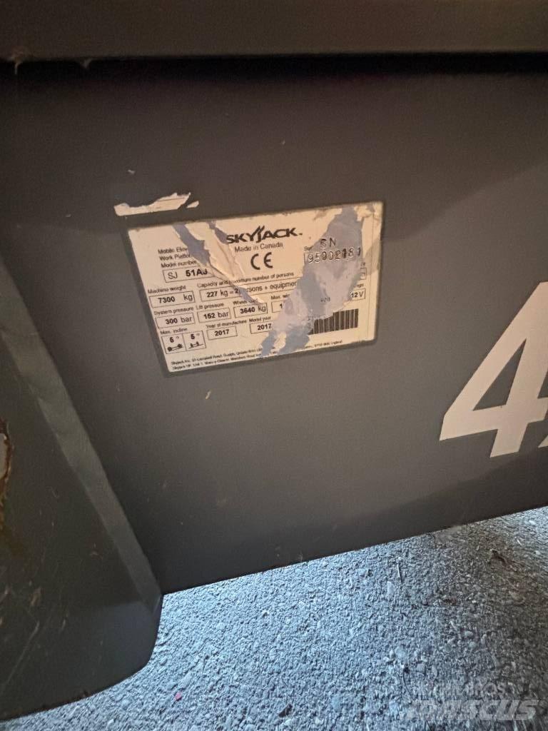 SkyJack SJ 51 AJ Zglobne podizne platforme