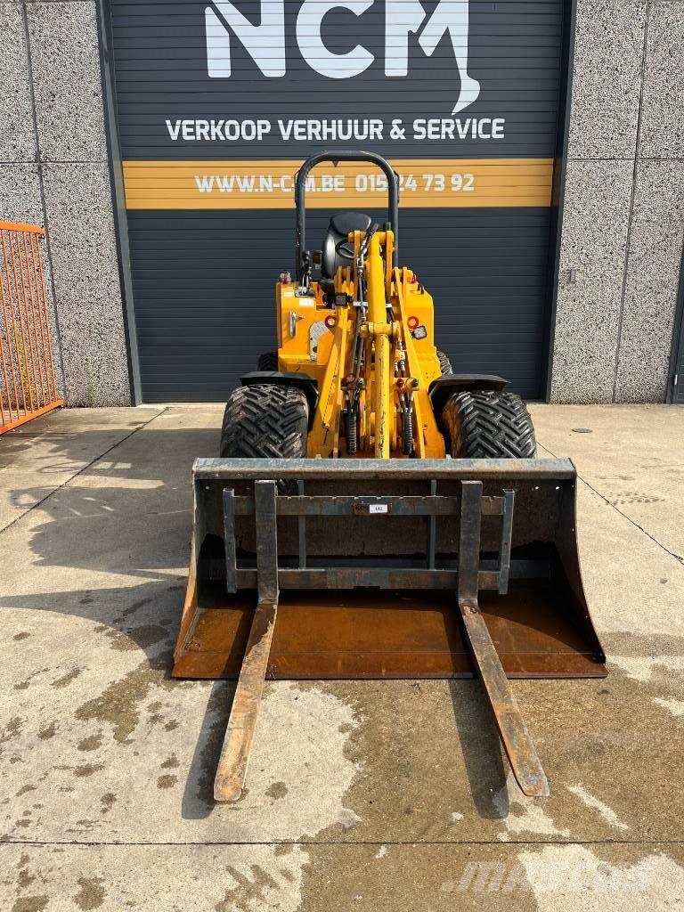 Knikmops KM 250 Utovarivači na točkove