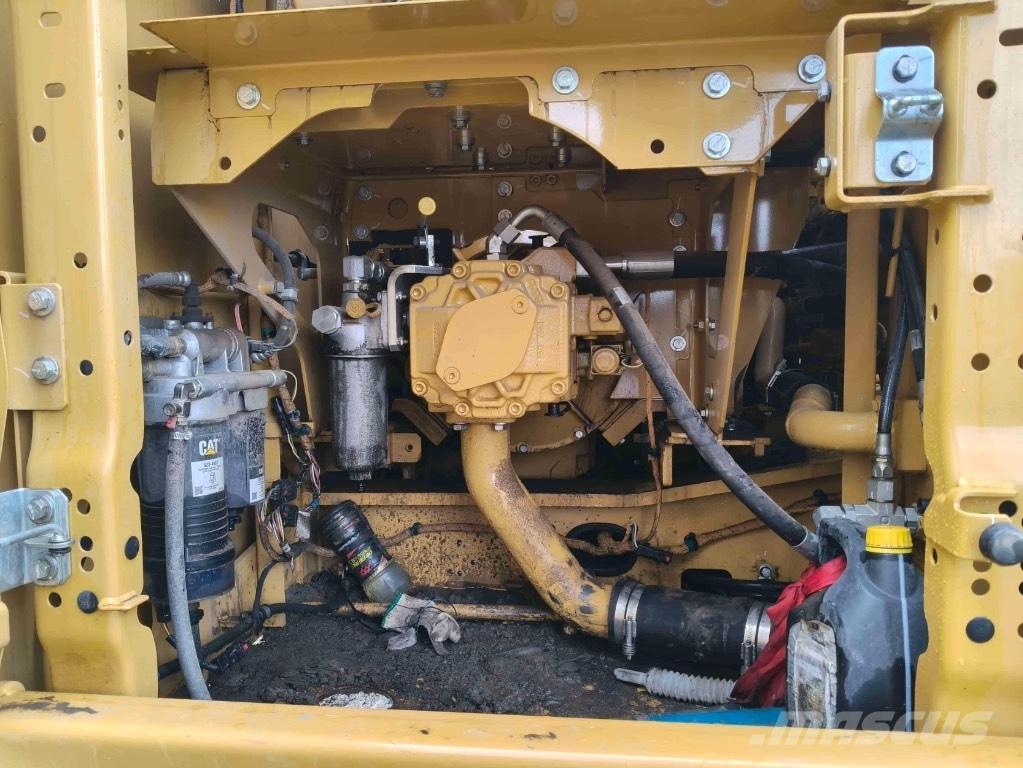 CAT 326 Bageri guseničari