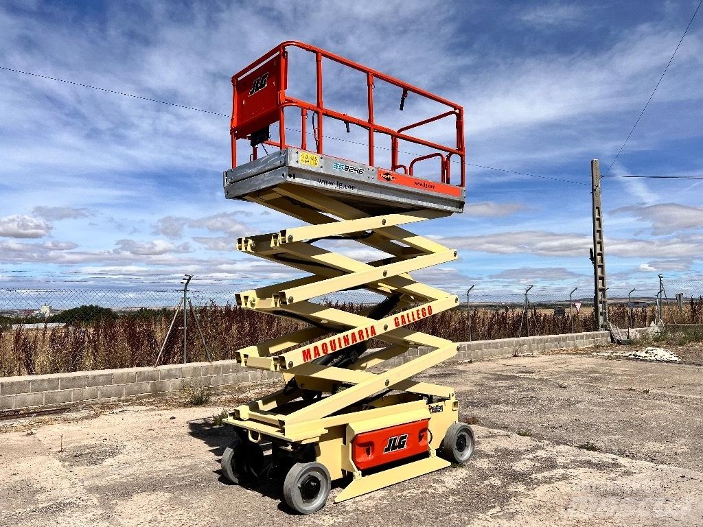 JLG 3246 ES Makazaste platforme
