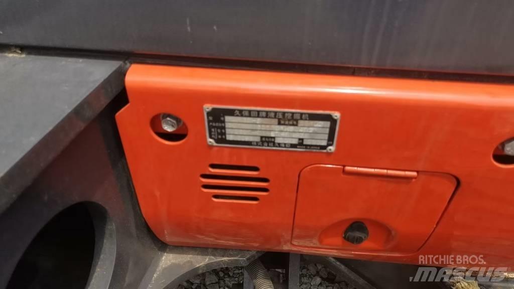 Kubota KX 165 Bageri guseničari