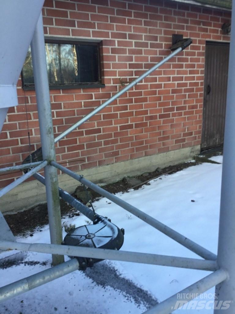  Heinimäki 17m3 Ostale poljoprivredne mašine