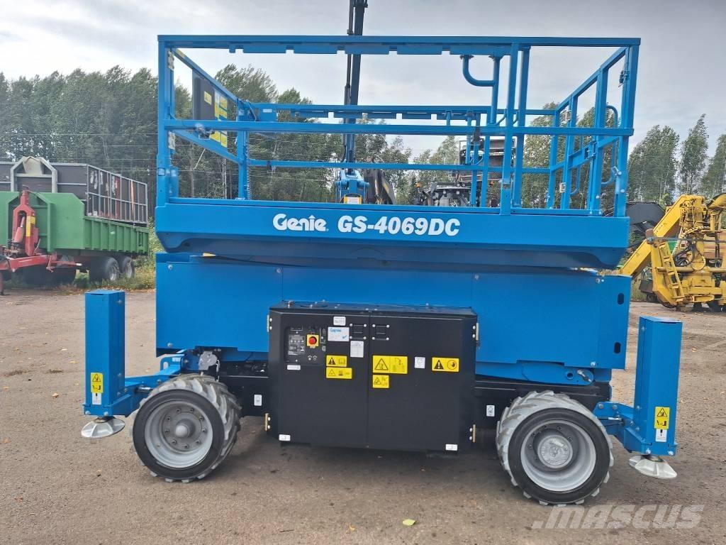 Genie GS-4069 DC Makazaste platforme