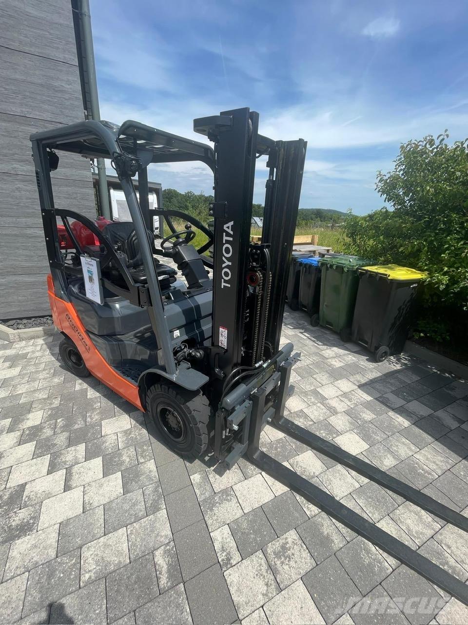 Toyota 02-8FGF18 Plinski viljuškari