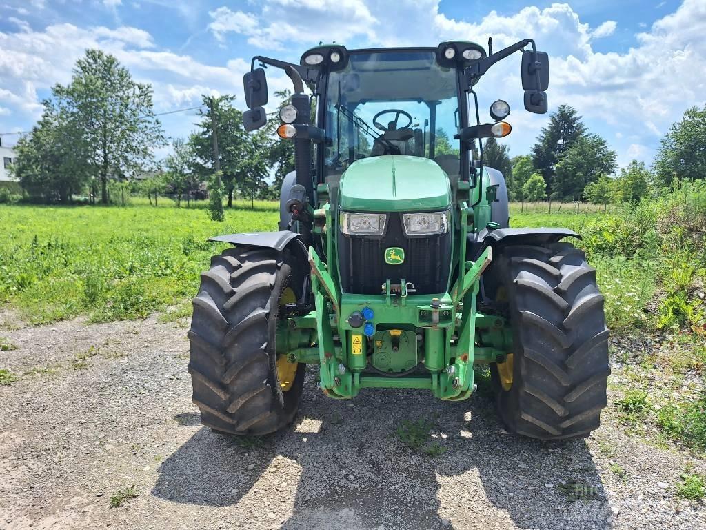 John Deere 5125R Traktori