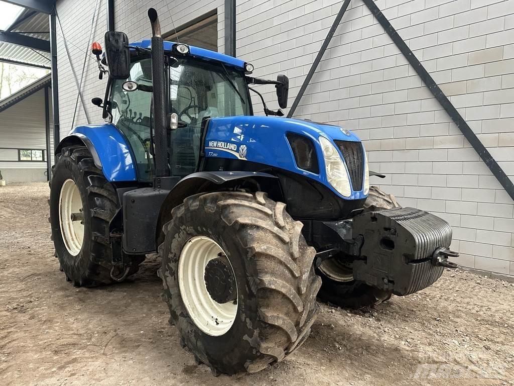 New Holland T7.250 Traktori