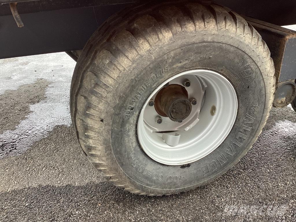 Tuhti M 120 Prikolice za zrno