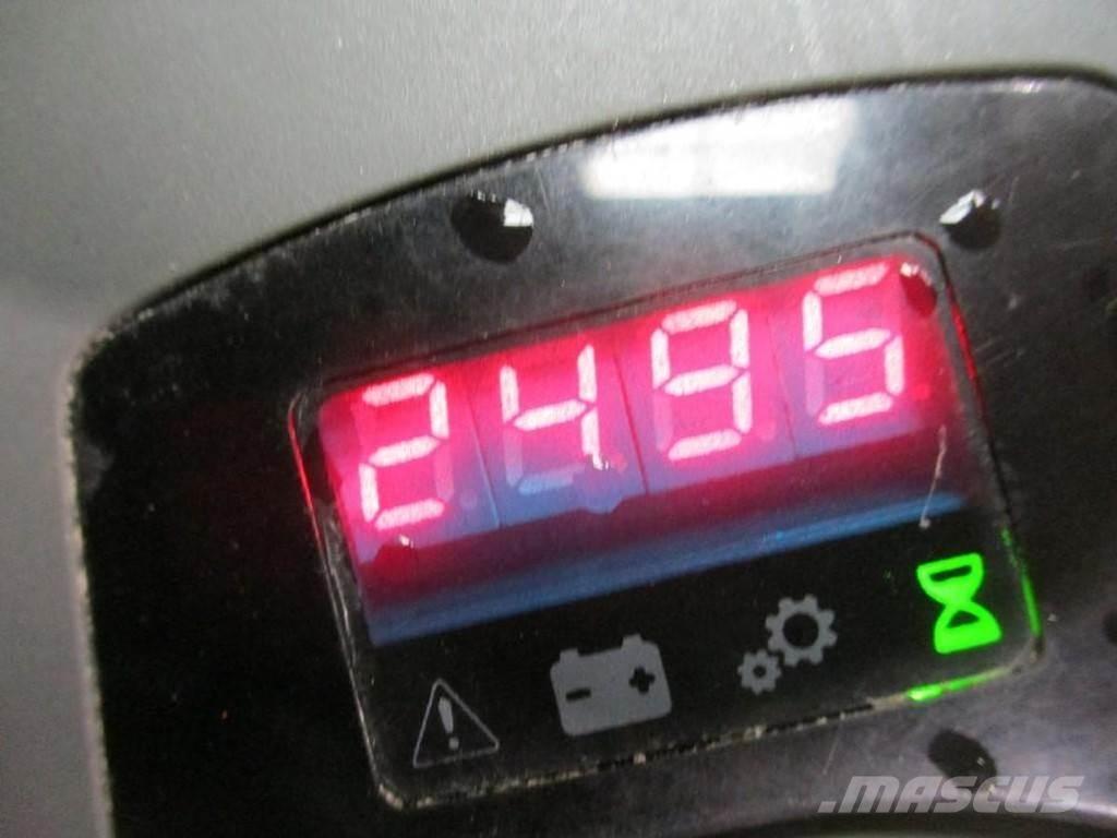 BT LPE 200 Nisko podizni električni viljuškar sa stajalištom