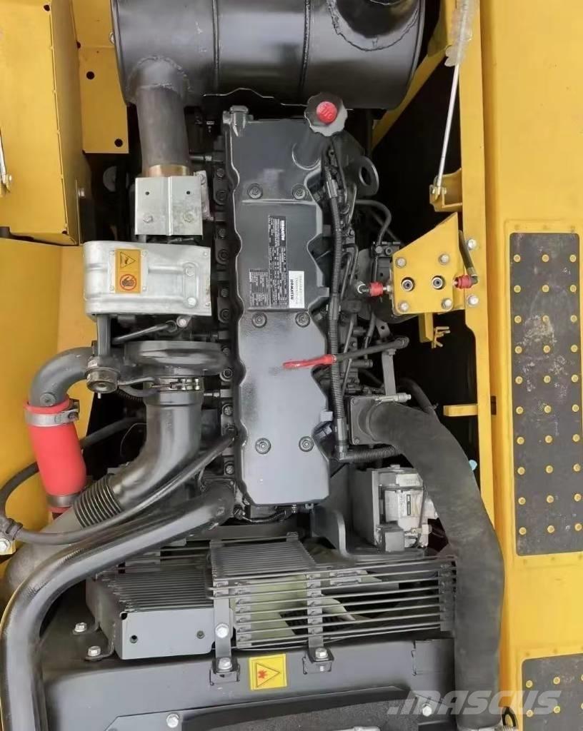 Komatsu PC 240 Bageri guseničari