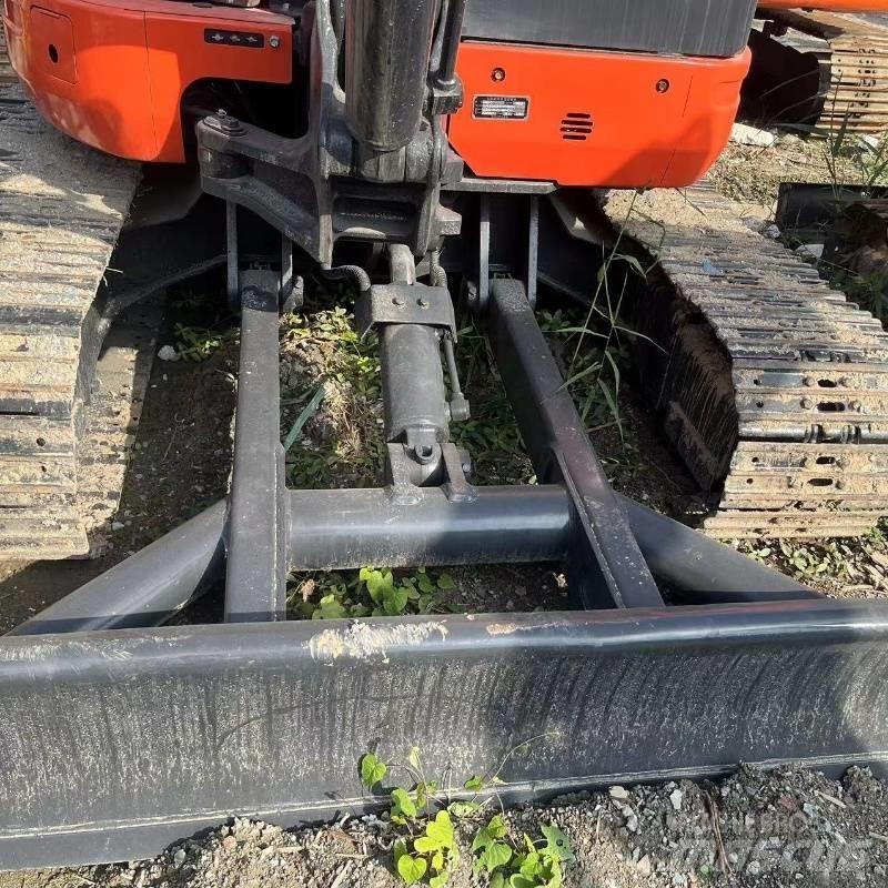 Kubota U 40 Mini bageri < 7t