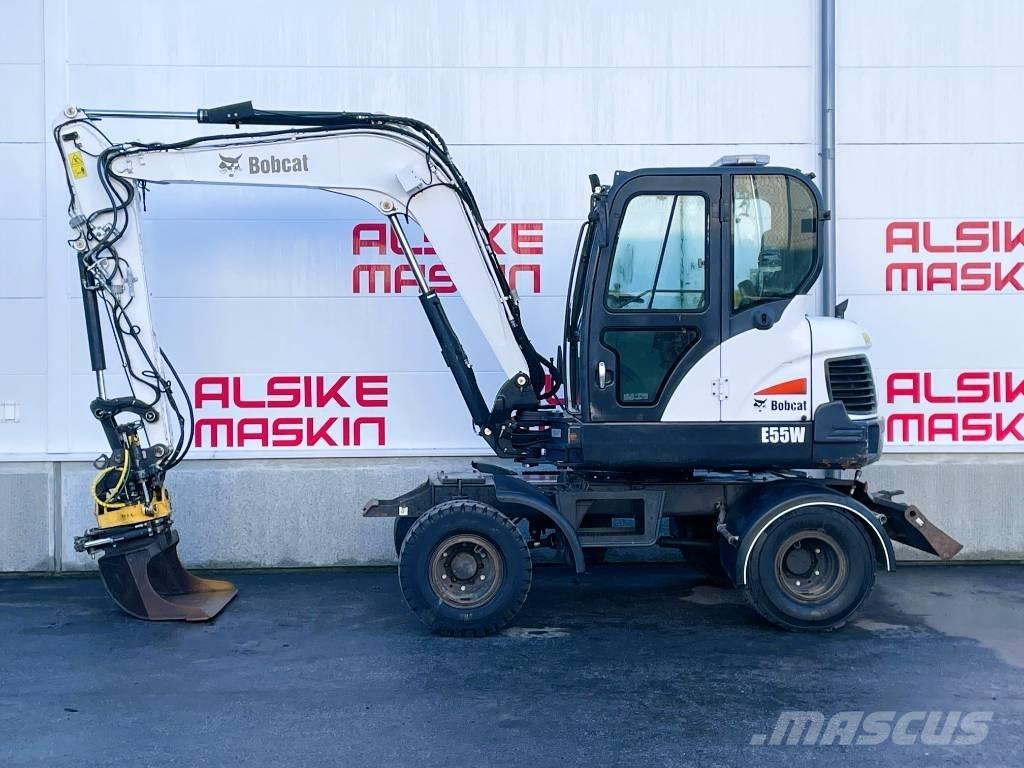 Bobcat E 55 W Bageri točkaši