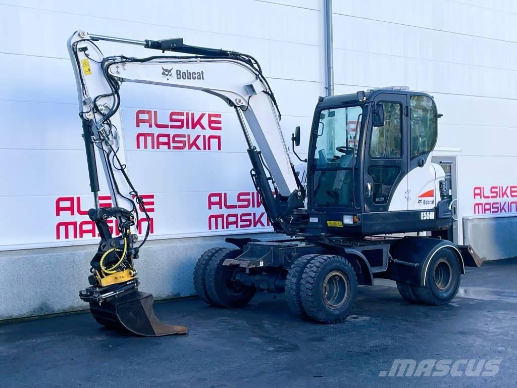 Bobcat E 55 W Bageri točkaši