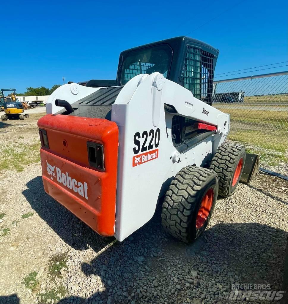 Bobcat S 220 Skid steer mini utovarivači