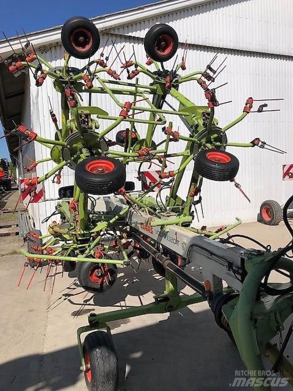 CLAAS Volto 1320 T Okretači i sakupljači sena