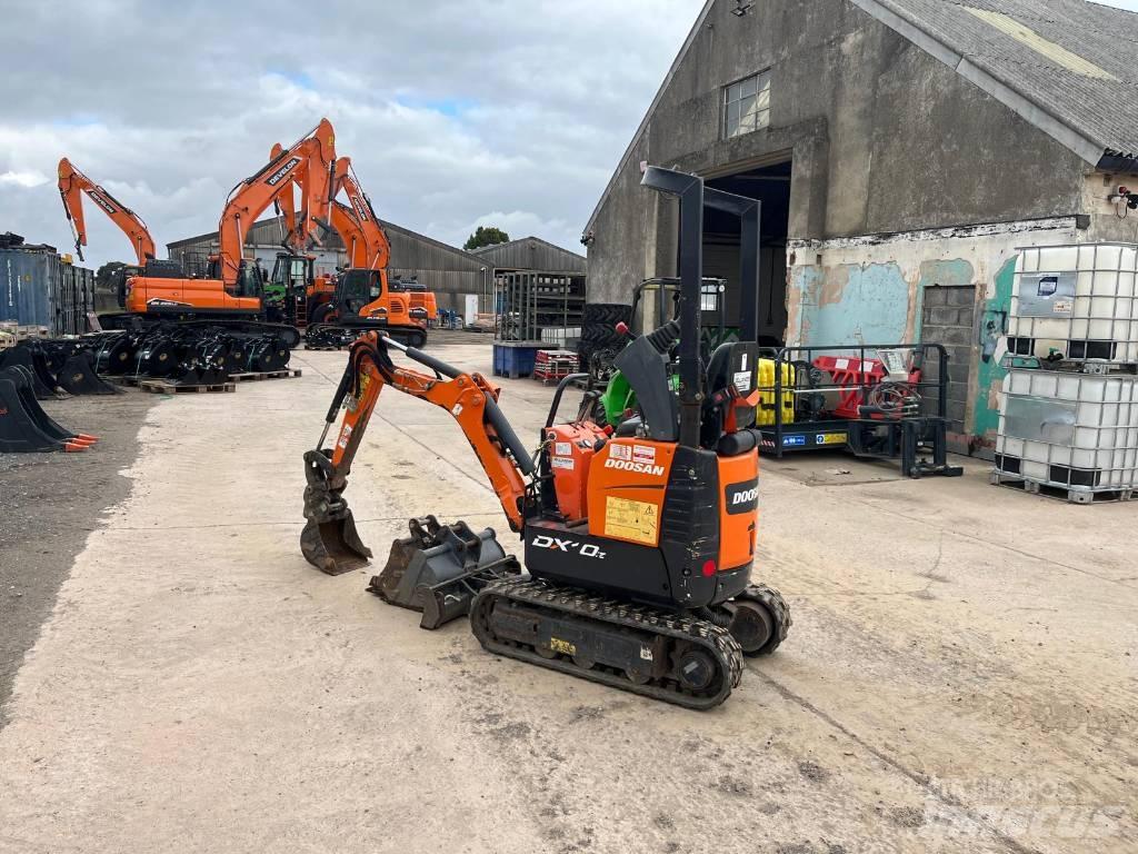 Develon DX 10 Z Mini bageri < 7t