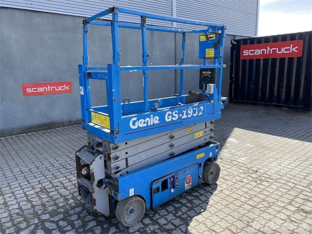 Genie GS1932 Makazaste platforme