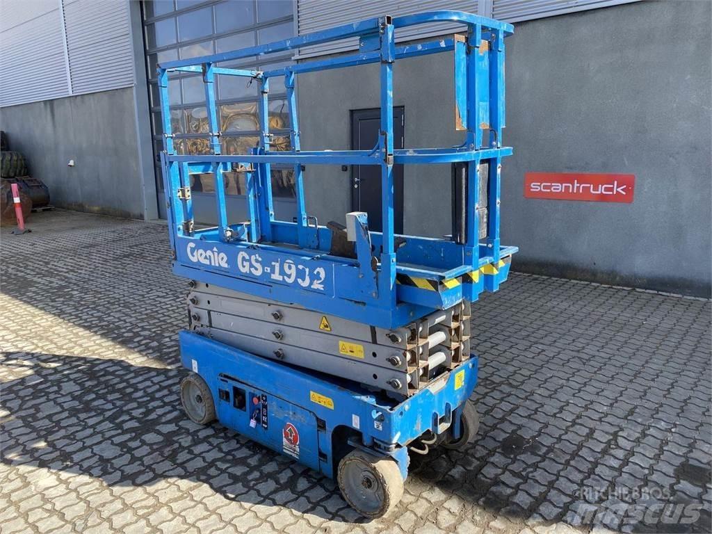 Genie GS1932 Makazaste platforme