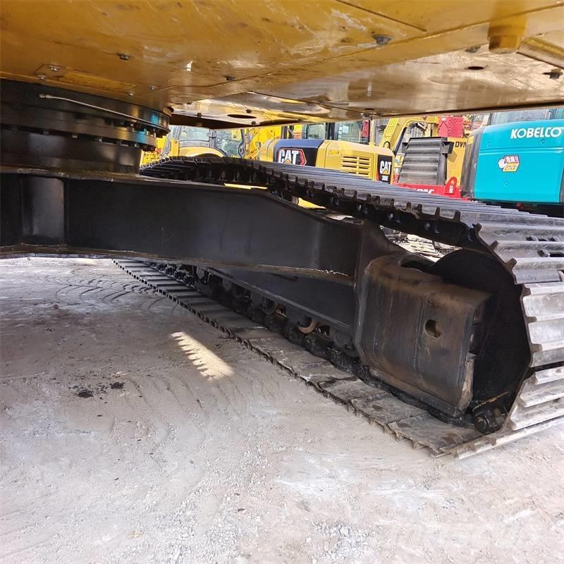 Komatsu PC 220-7 Bageri guseničari