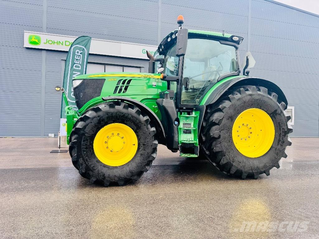 John Deere 6215 R Traktori
