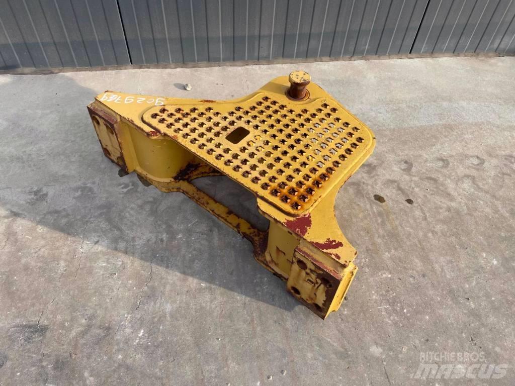 CAT D6K Zugtraverse Ostale komponente za građevinarstvo