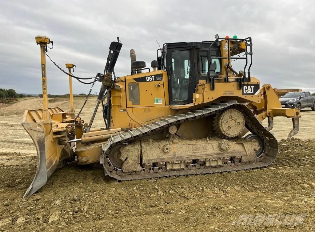 CAT D 6 T LGP Buldožeri guseničari