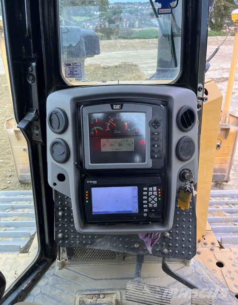 CAT D 6 T LGP Buldožeri guseničari