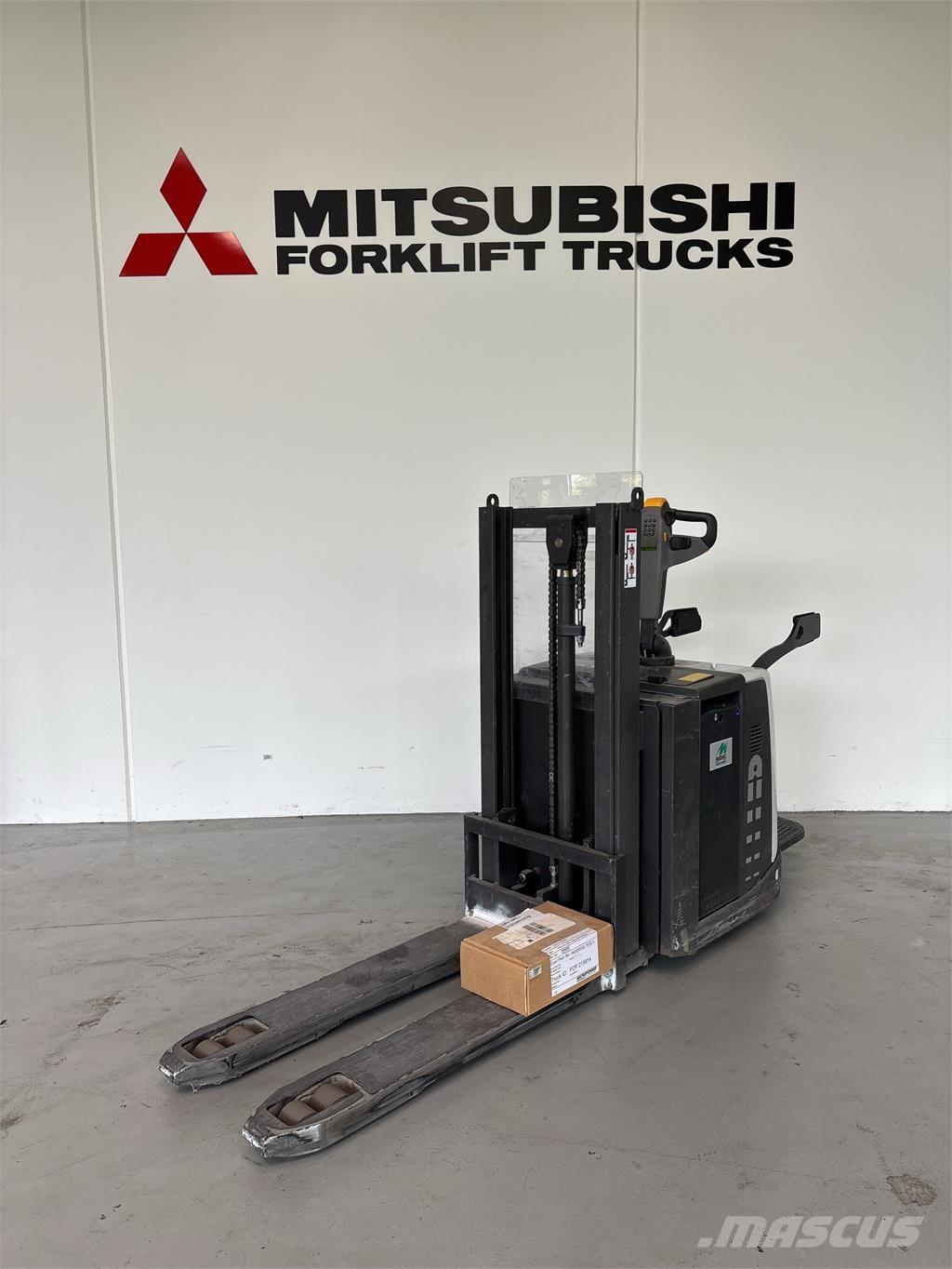 Atlet PDP200 Samopogonski ručni viljuškari