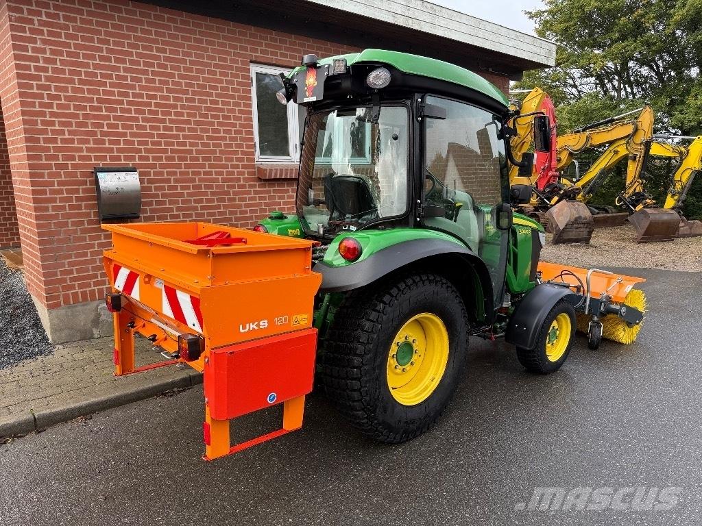John Deere 3046 R Traktori
