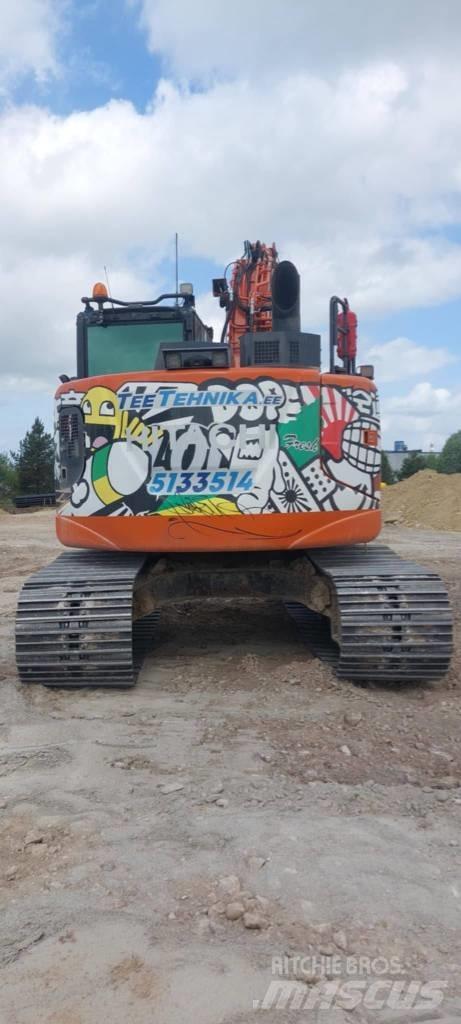 Hitachi ZX 135 US-6 Bageri guseničari