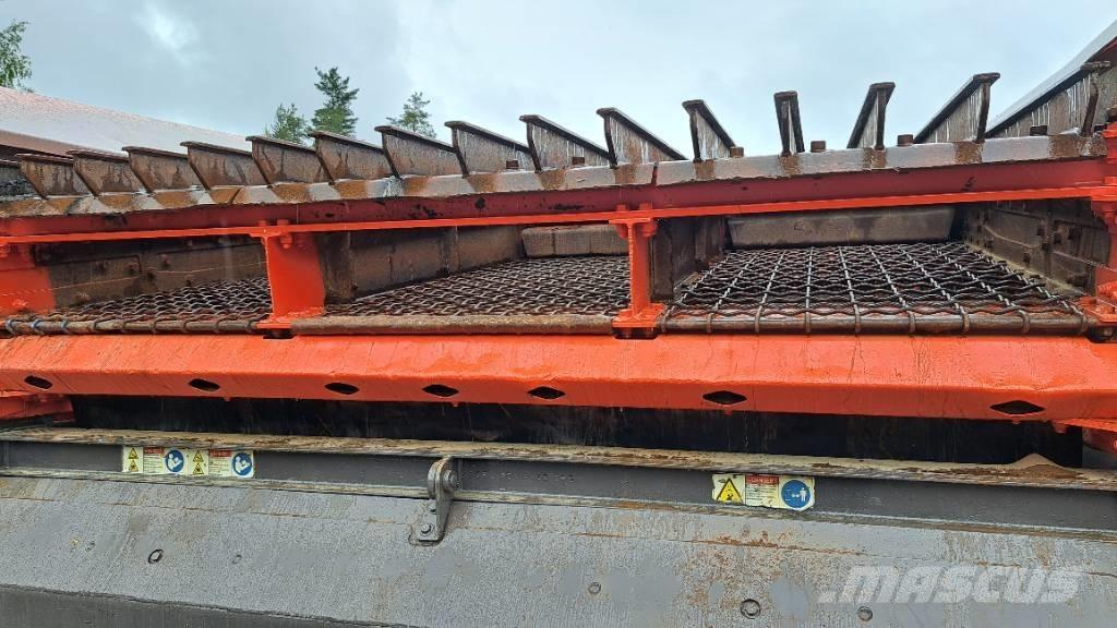 Sandvik QE 141 Mobilna sita