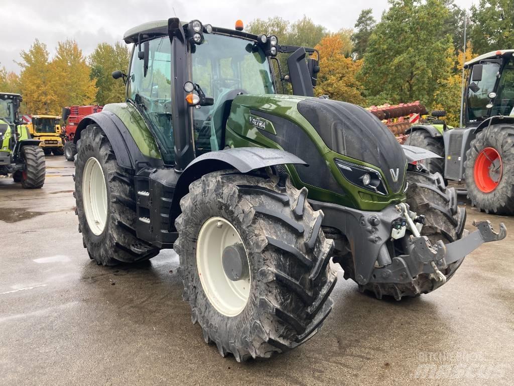 Valtra T 234 Traktori