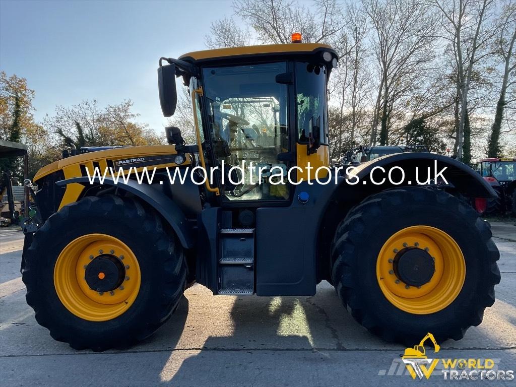 JCB Fastrac 4220 Traktori