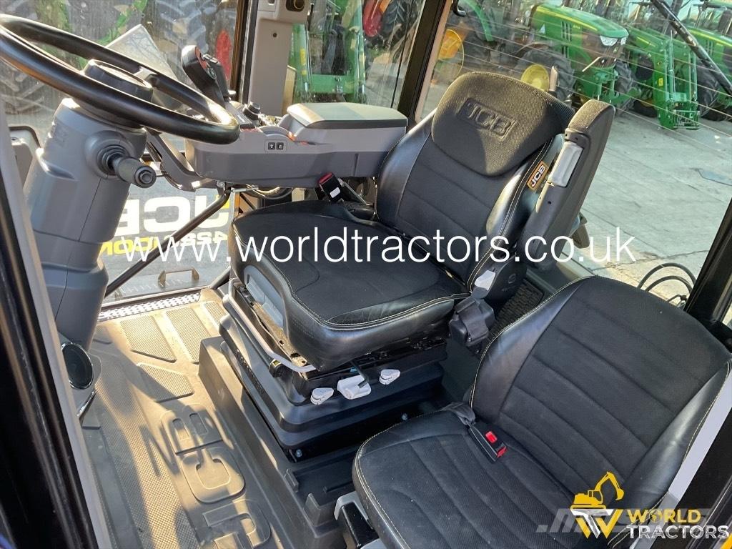 JCB Fastrac 4220 Traktori