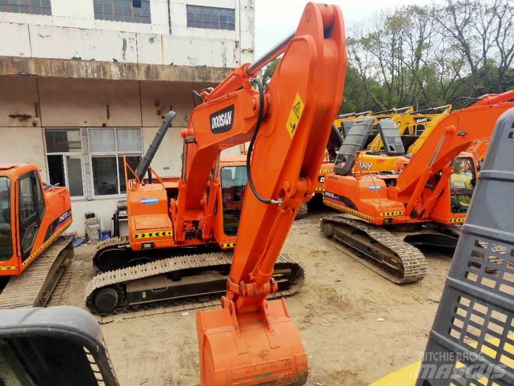 Doosan DH225LC-7 Bageri guseničari