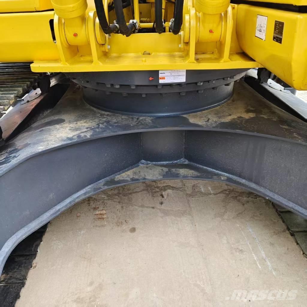 Komatsu PC 200-8 Bageri guseničari